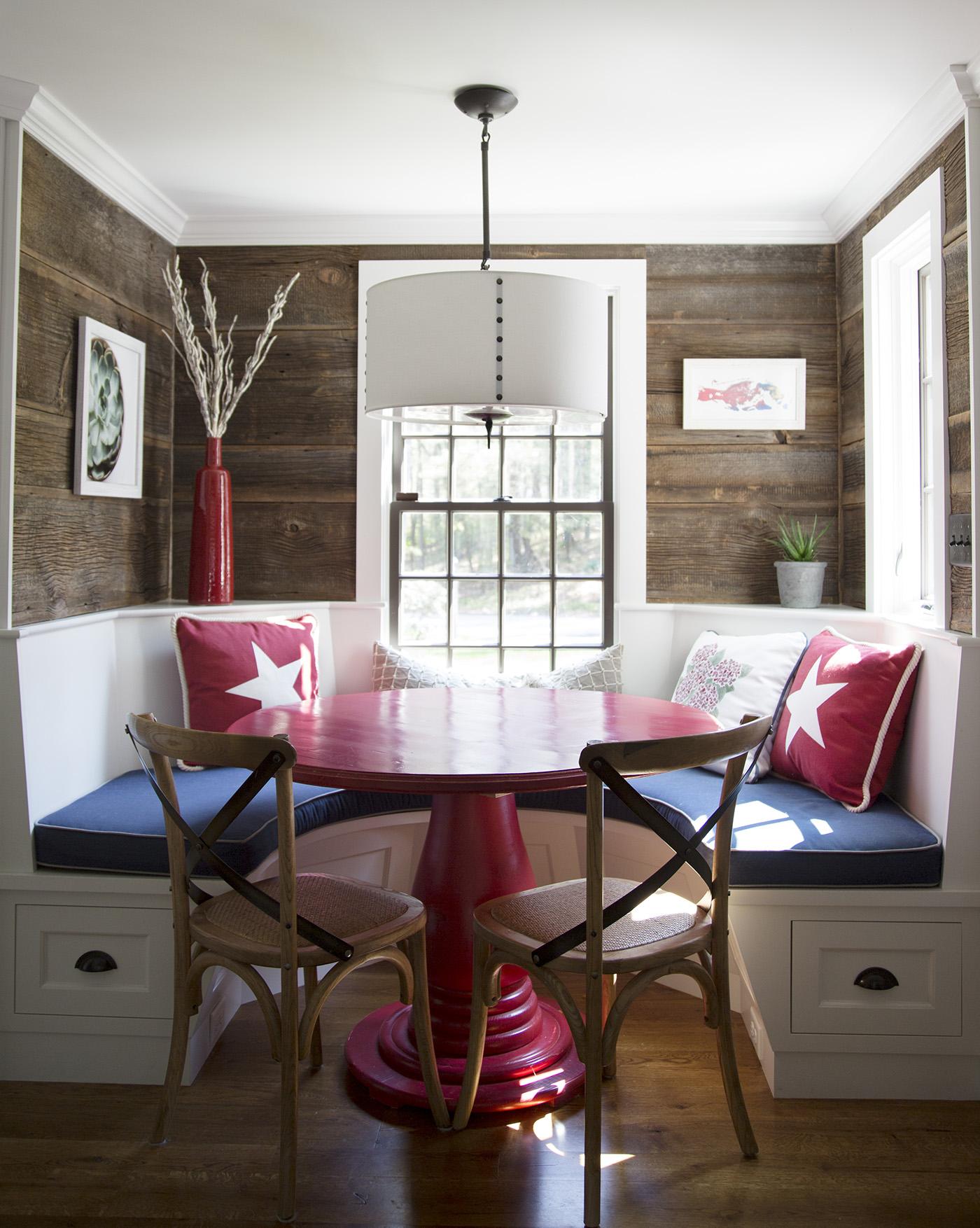 Red, white and blue eat-in nook by Brookes and Hill custom builders